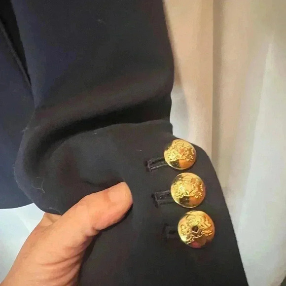 Banana Republic blazer - navy with gold buttons - Picture 4 of 8